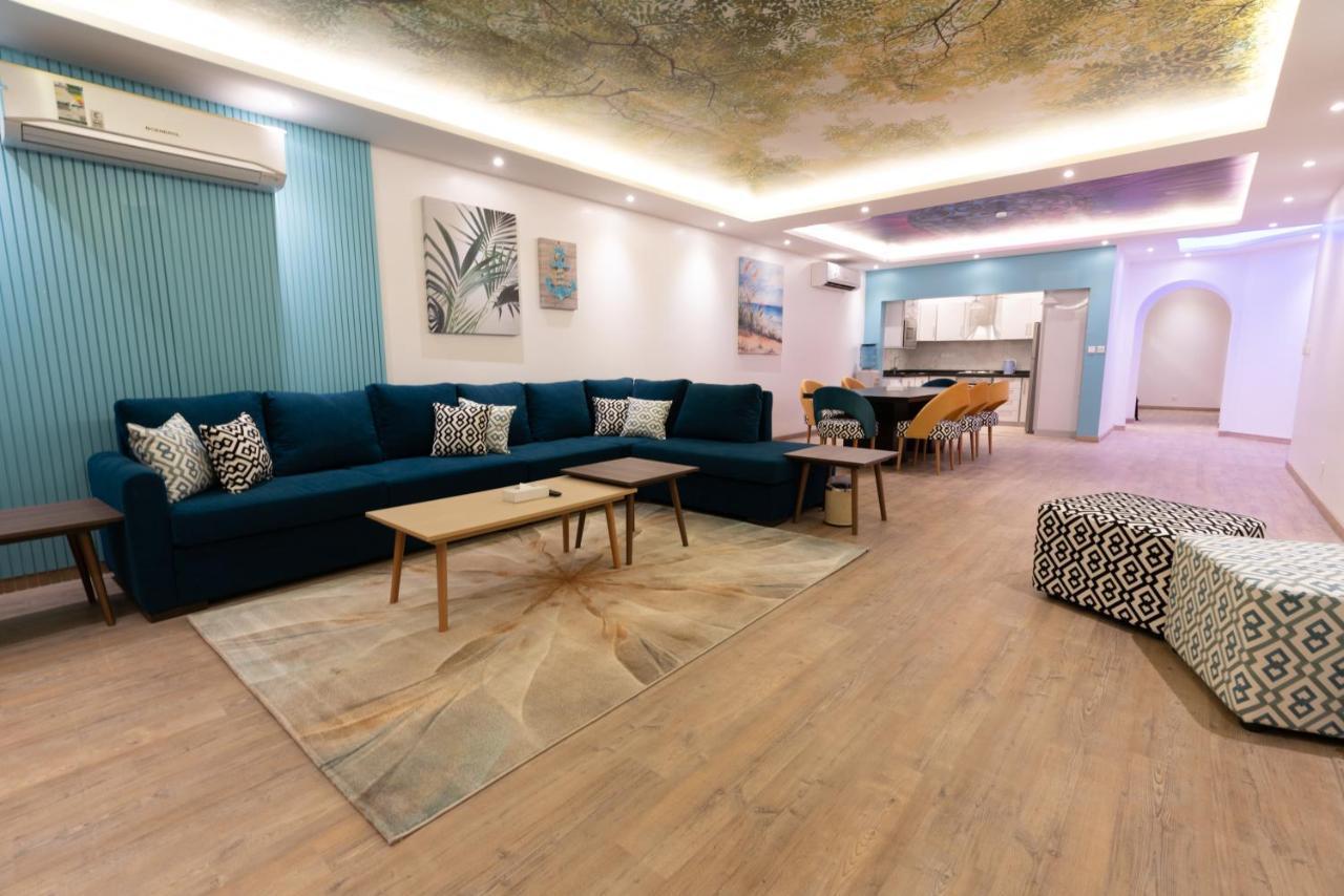Hotel مجمع لاقون السكني - للعائلات فقط à DDjeddah Extérieur photo